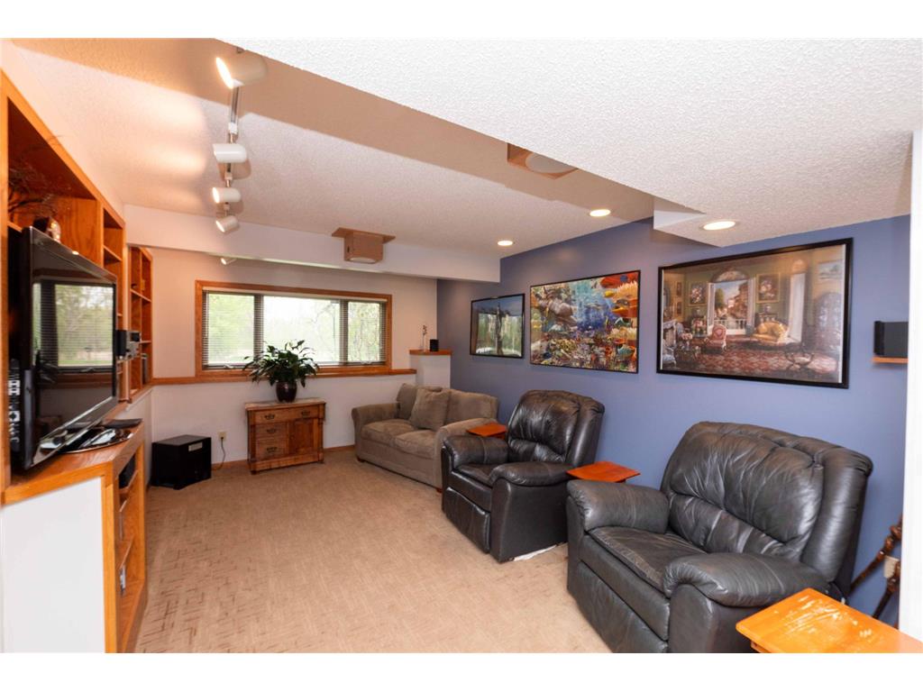 2273 6th Street N North Saint Paul MN 55109 7067837 image20