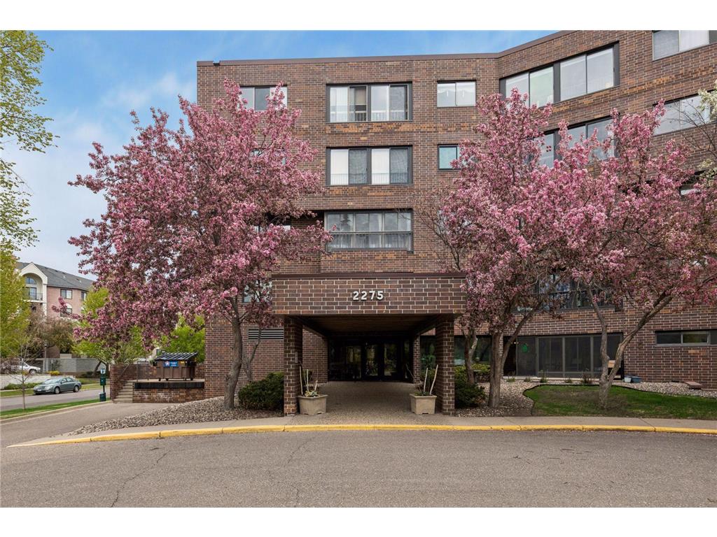 2275 Youngman Avenue #103W Saint Paul MN 55116 7071335 image1