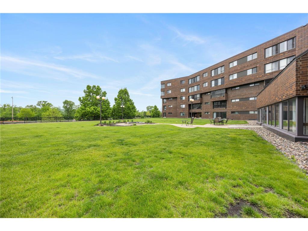 2275 Youngman Avenue #106W Saint Paul MN 55116 7077212 image46