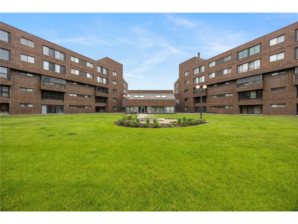2275 Youngman Avenue #106W Saint Paul MN 55116 7077212 image48