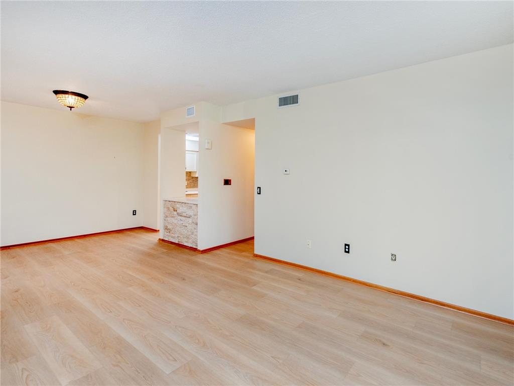 2275 Youngman Avenue #306W Saint Paul MN 55116 7054378 image11