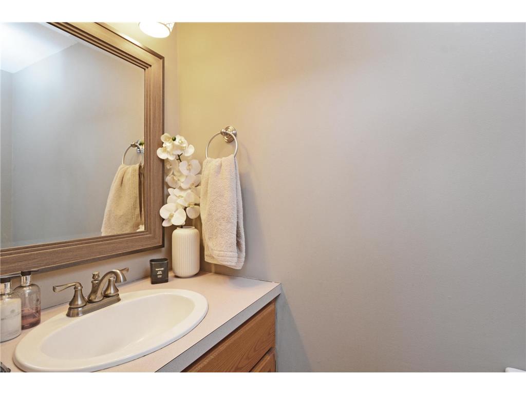 2276 NW 130th Avenue NW Coon Rapids MN 55448 7057001 image11