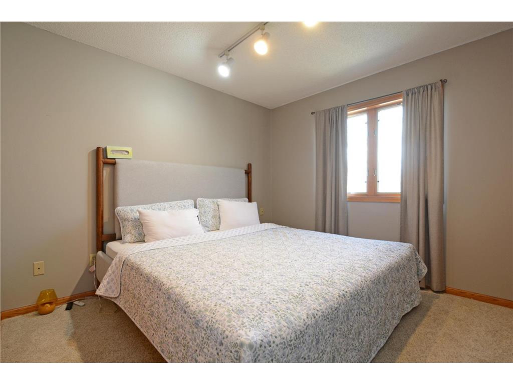 2276 NW 130th Avenue NW Coon Rapids MN 55448 7057001 image19