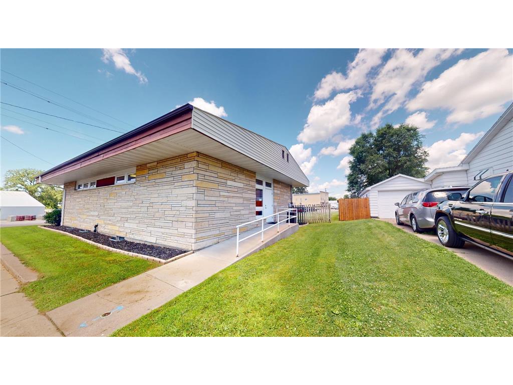 22766 S Main Street Ettrick WI 54627 6749749 image35