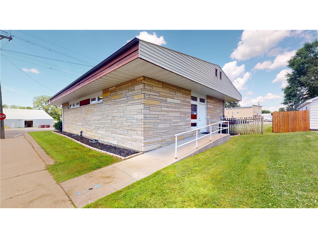 22766 S Main Street Ettrick WI 54627 6749749 image52