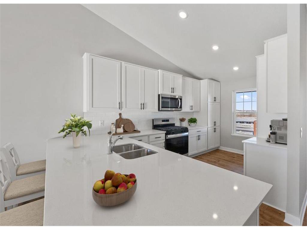 2278 LaTour Drive Shakopee MN 55379 7061321 image1