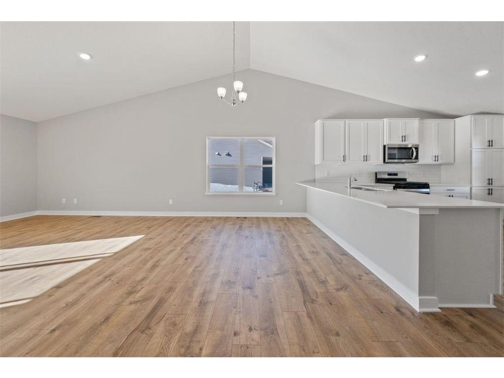 2278 LaTour Drive Shakopee MN 55379 7061321 image3
