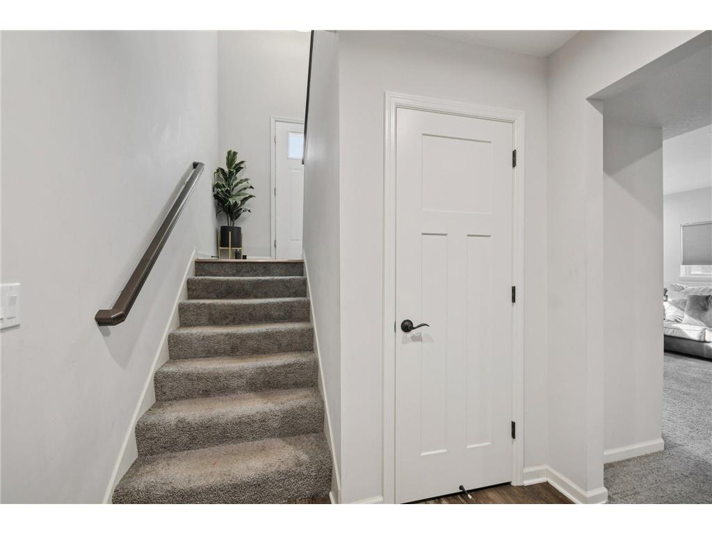 2278 Polar Way North Saint Paul MN 55109 7008807 image14