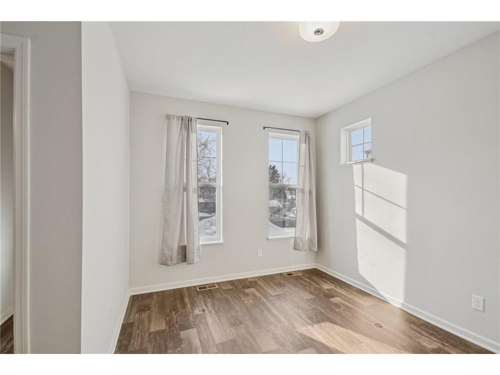 2278 Polar Way North Saint Paul MN 55109 7008807 image21