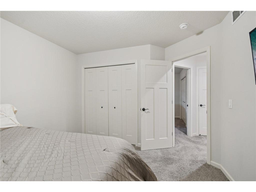 2278 Polar Way North Saint Paul MN 55109 7008807 image30