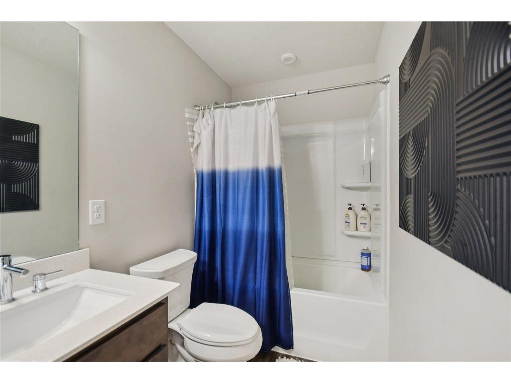 2278 Polar Way North Saint Paul MN 55109 7008807 image34