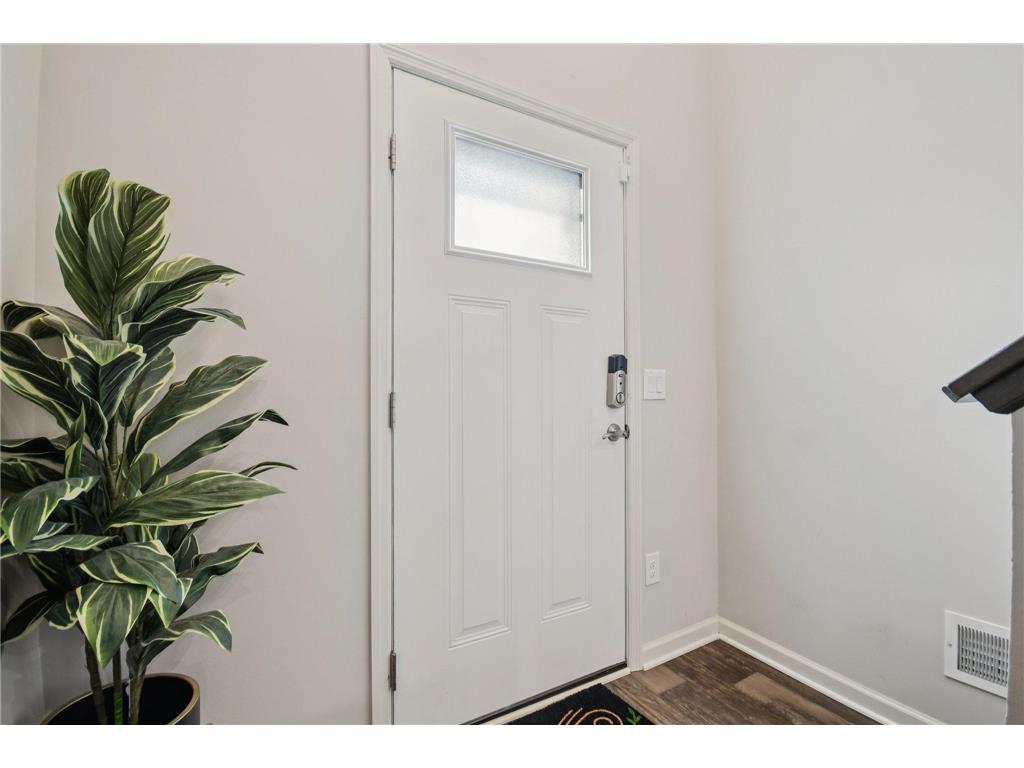 2278 Polar Way North Saint Paul MN 55109 7008807 image4