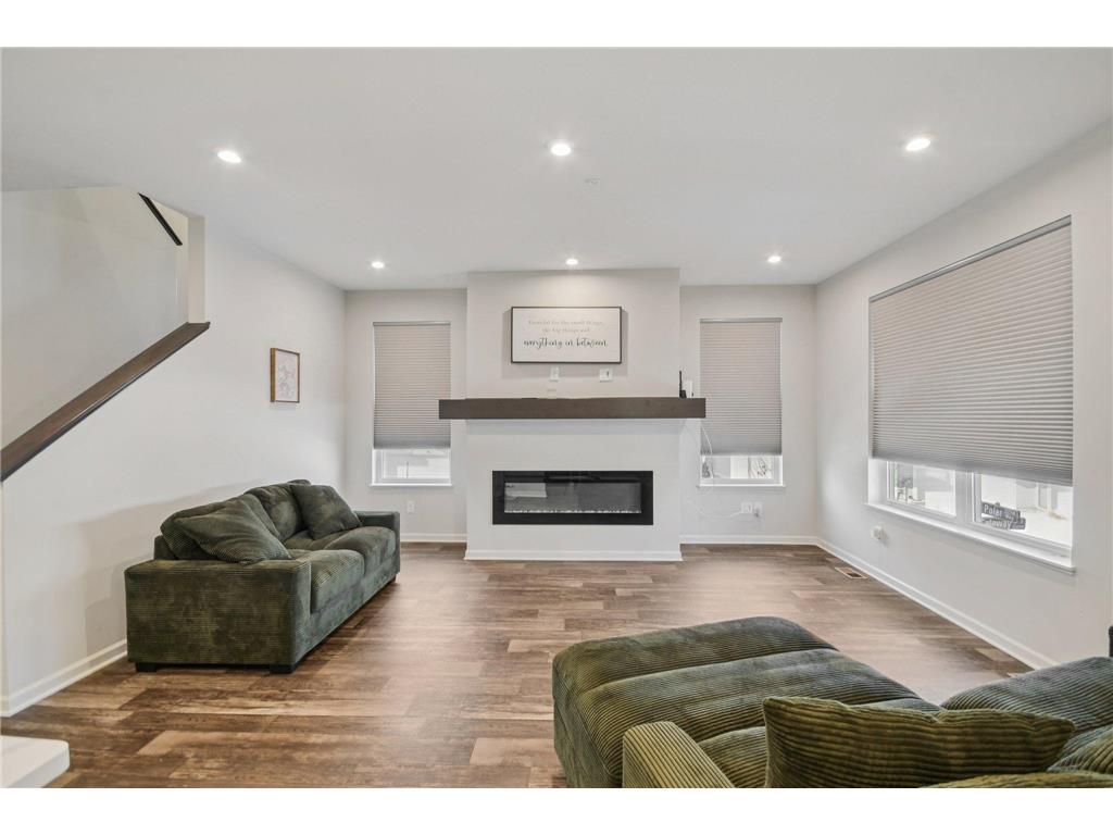 2278 Polar Way North Saint Paul MN 55109 7008807 image5