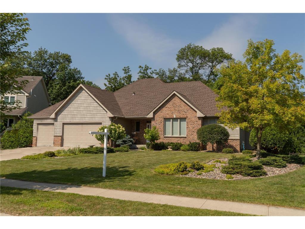 2279 Hill Place SW, Rochester, MN, 55902 MLS 6241286 Edina Realty