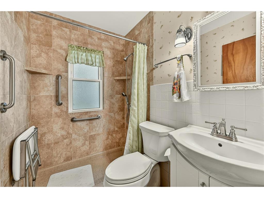228 10 1/4 Street SE Rochester MN 55904 7096680 image11