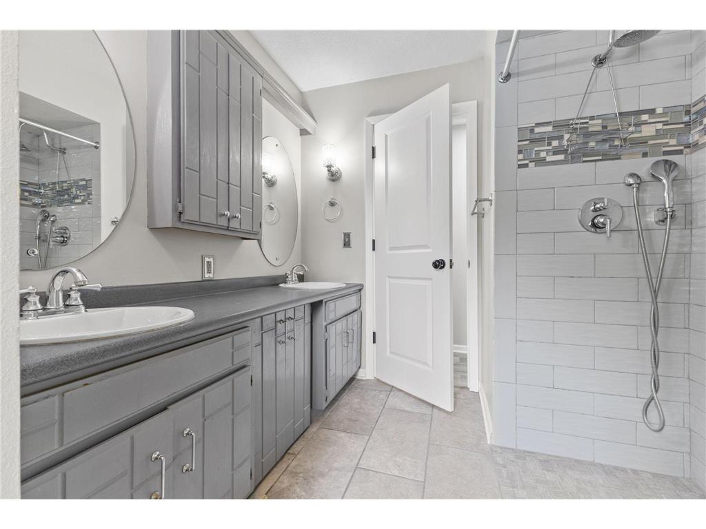 228 16th Avenue SW New Brighton MN 55112 6791985 image16