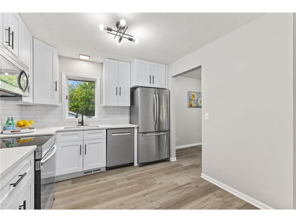 228 16th Avenue SW New Brighton MN 55112 6791985 image3