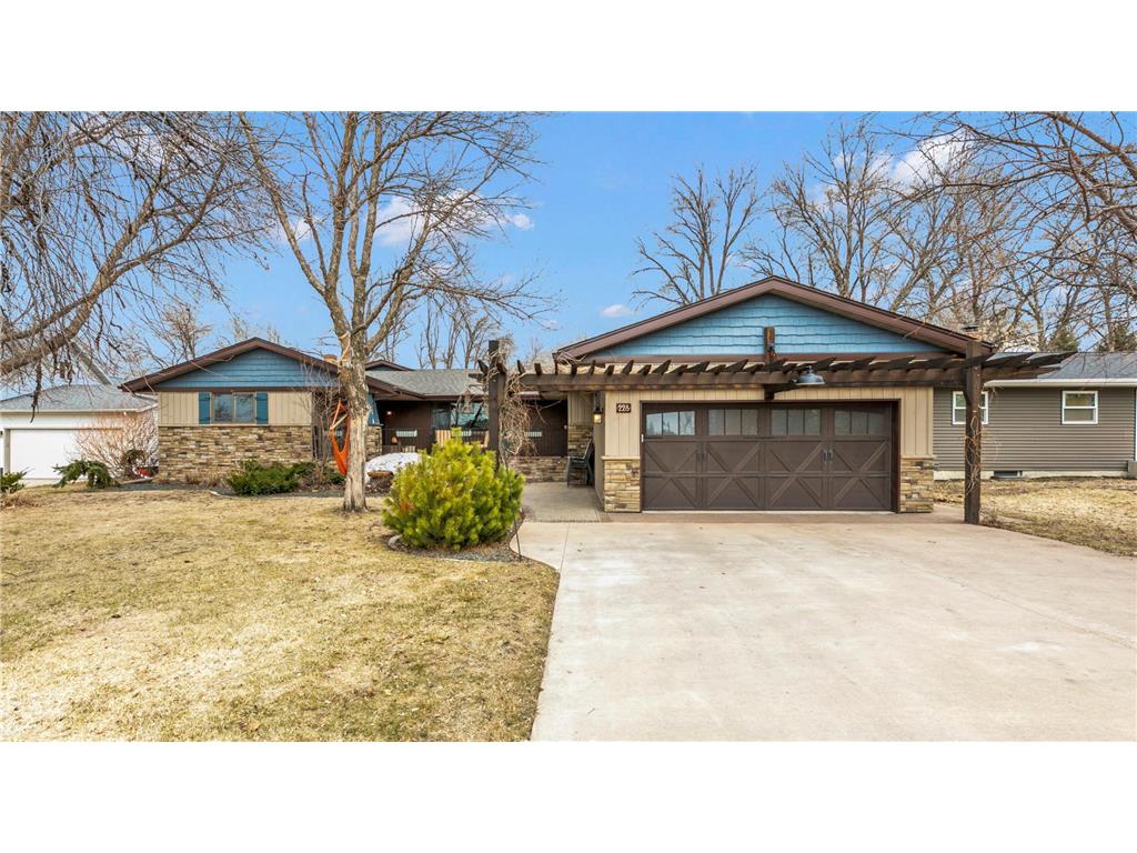 228 1st Street S Sabin MN 56580 6359511 image1