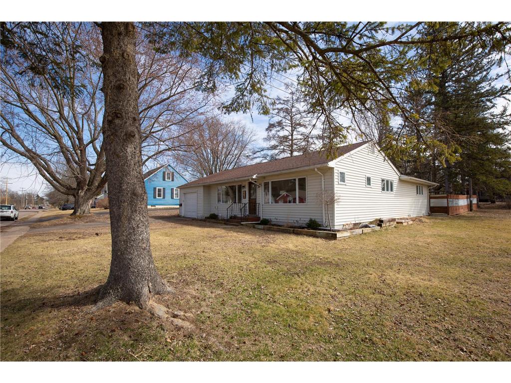 228 Broadway Street E Amery WI 54001 6700961 image1
