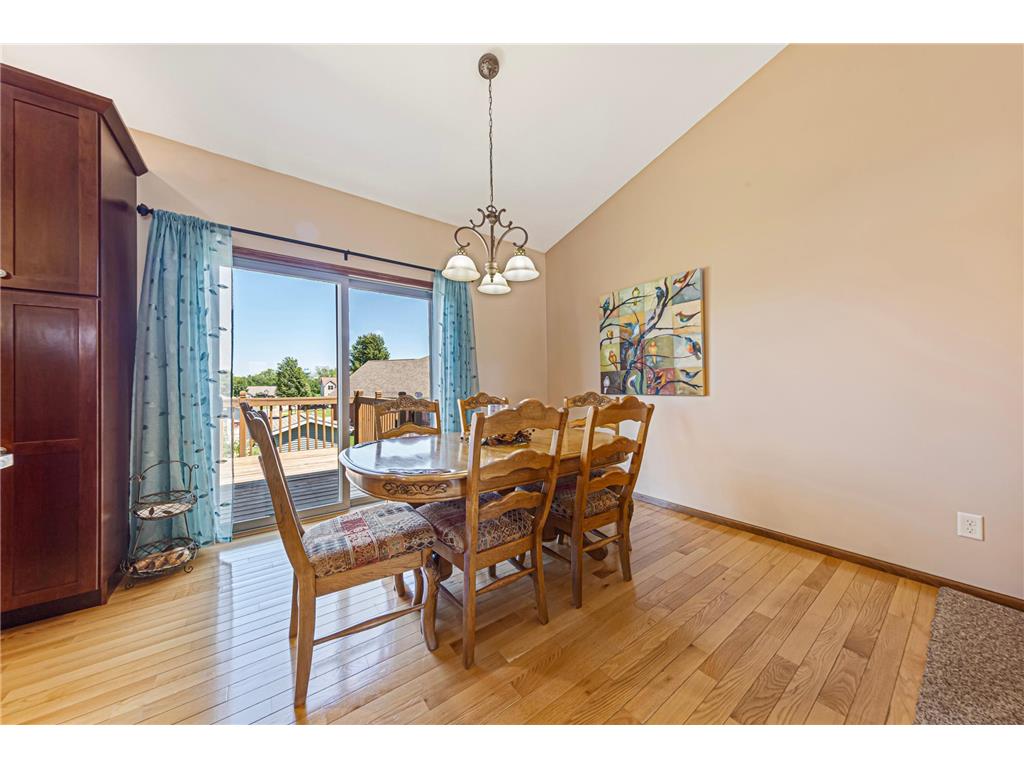 228 Creekside Drive Eagle Lake MN 56024 7110200 image17