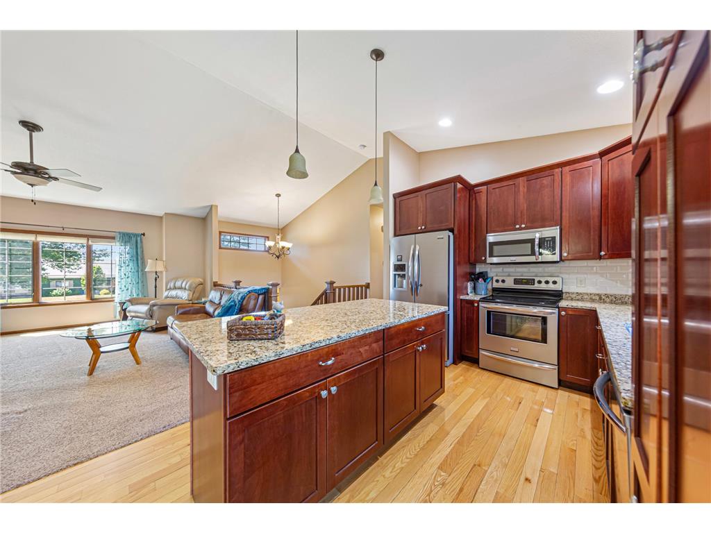 228 Creekside Drive Eagle Lake MN 56024 7110200 image22