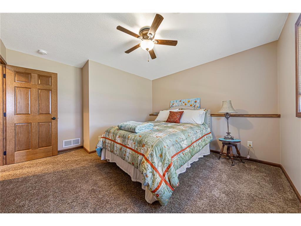 228 Creekside Drive Eagle Lake MN 56024 7110200 image35