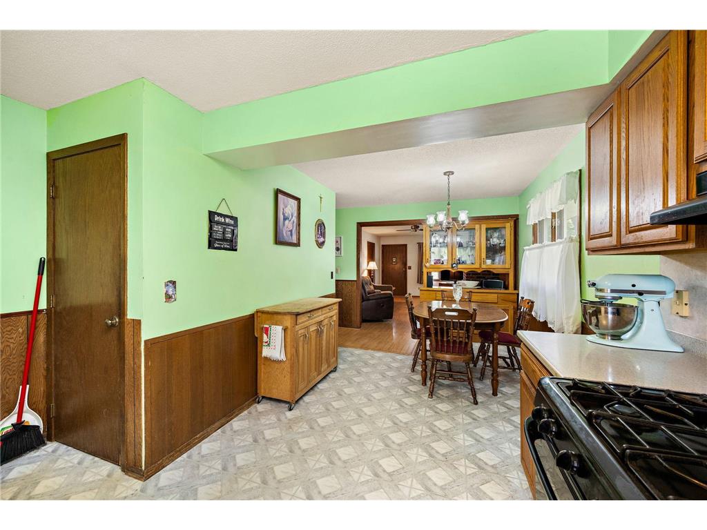 228 Duke Street Saint Paul MN 55102 7079705 image15