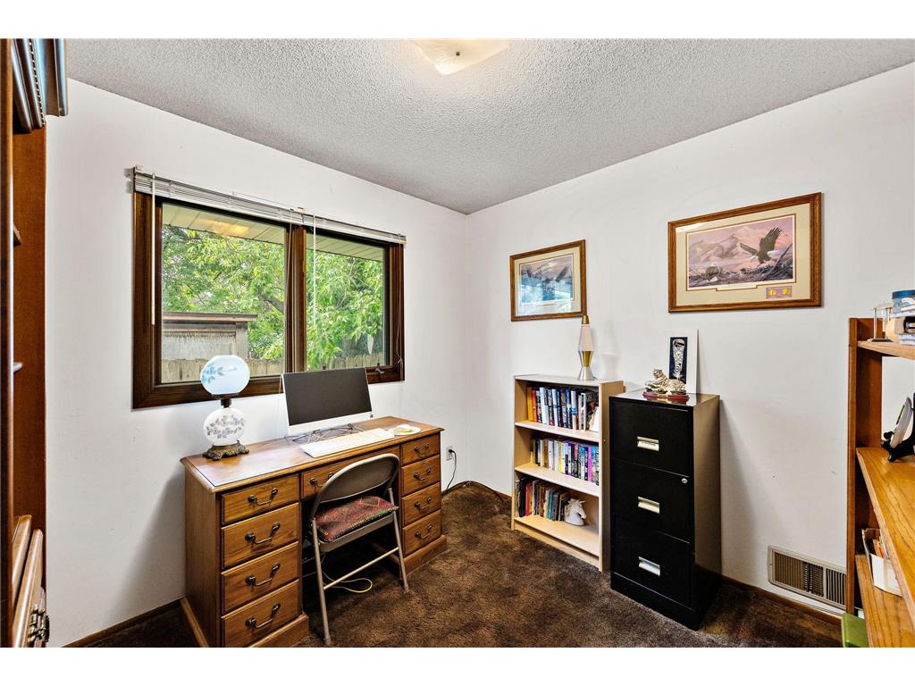 228 Duke Street Saint Paul MN 55102 7079705 image19