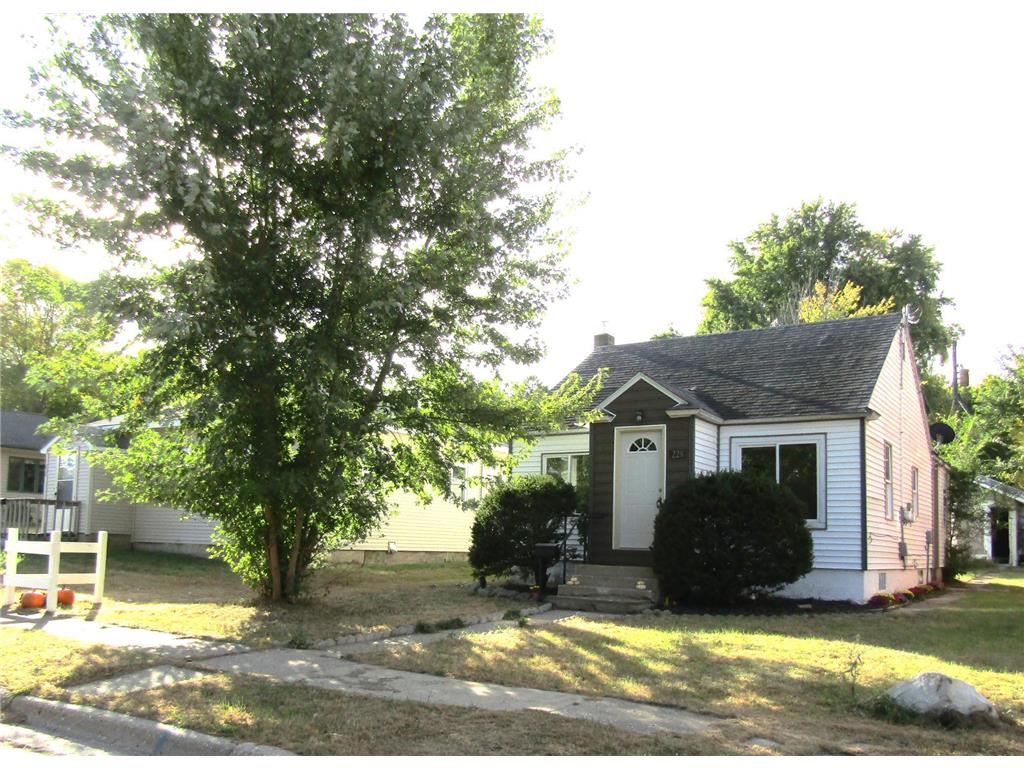 228 E Sorenson Avenue Appleton MN 56208 6614556 image1