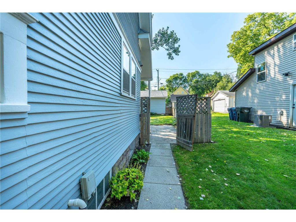 228 E Vernon Avenue Fergus Falls MN 56537 7068561 image36