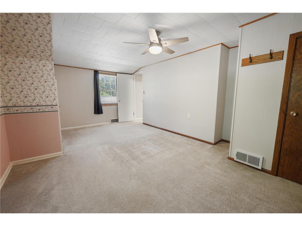 228 N Gilman Avenue Litchfield MN 55355 7091889 image42