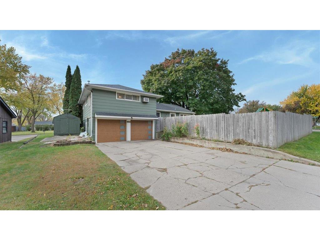 228 Terrace Drive SW Willmar MN 56201 7031821 image2