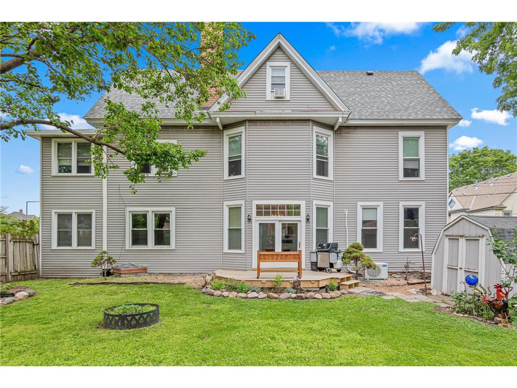 228 Victoria Street N Saint Paul MN 55104 7082738 image4
