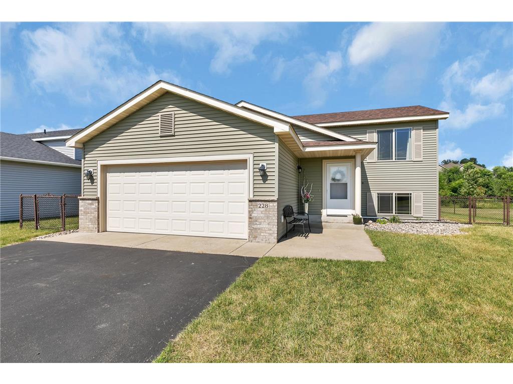 228 Victory Avenue Sartell MN 56377 6230079 image1
