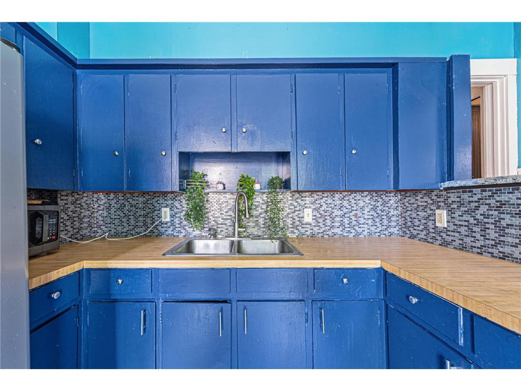 228 W 4th Street Blue Earth MN 56013 7073949 image12