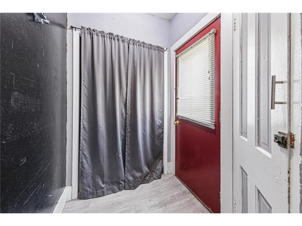 228 W 4th Street Blue Earth MN 56013 7073949 image13