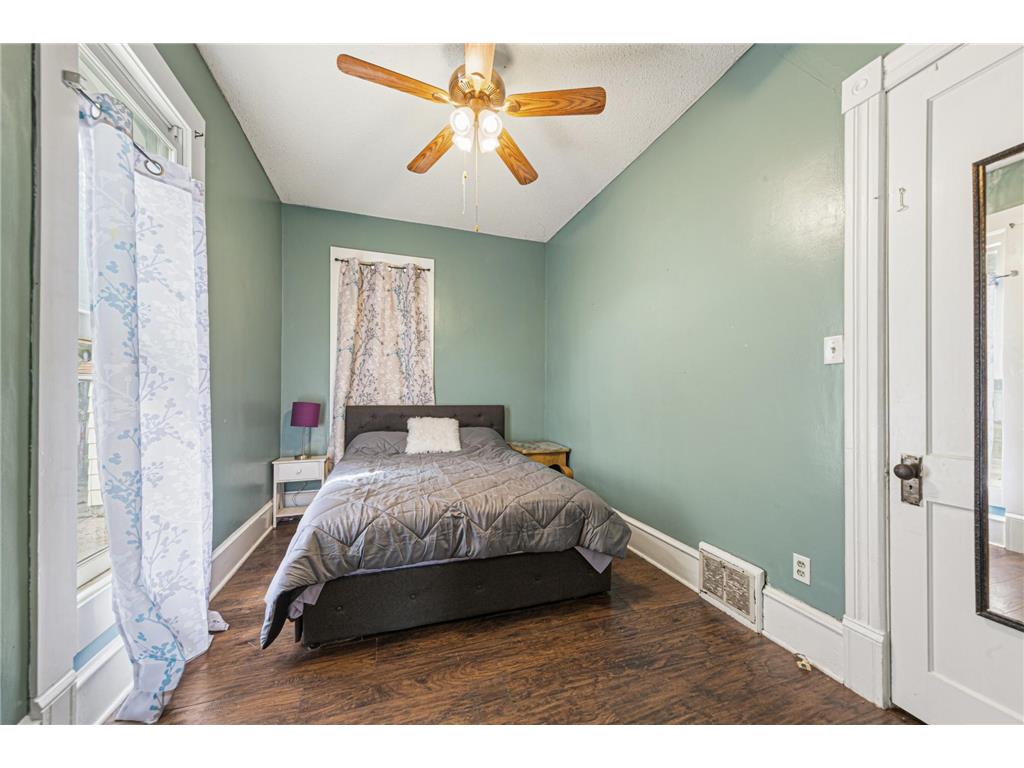 228 W 4th Street Blue Earth MN 56013 7073949 image15