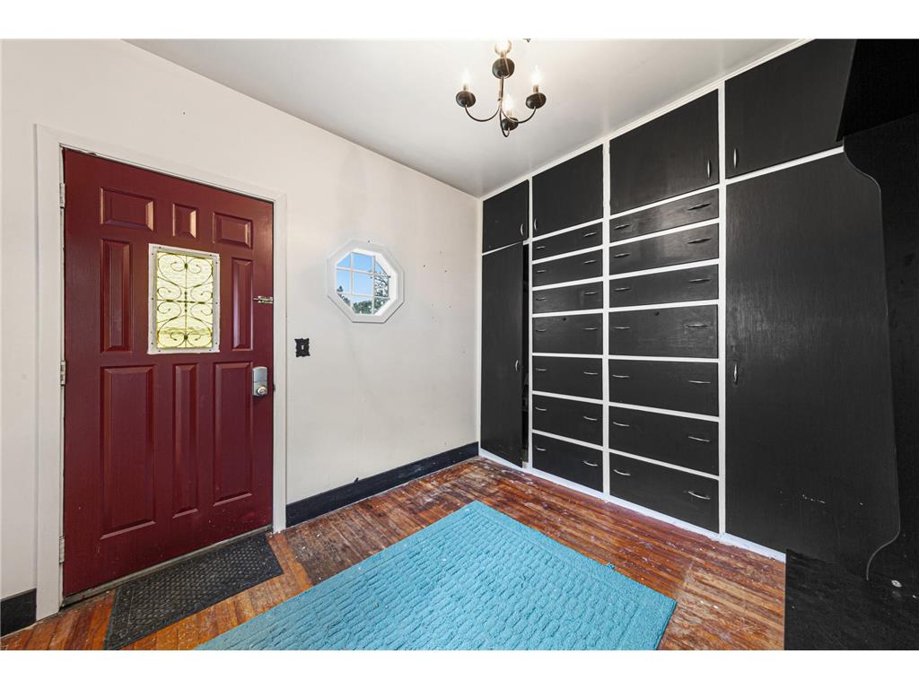 228 W 4th Street Blue Earth MN 56013 7073949 image2
