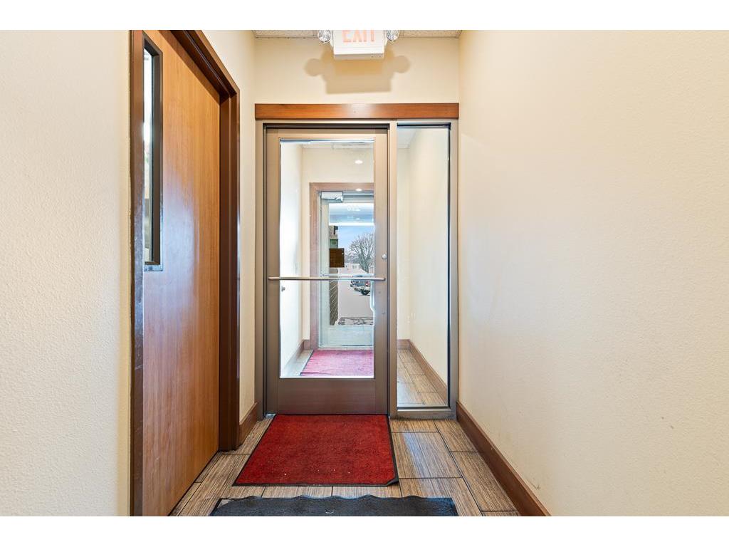 228 W Main Street Marshall MN 56258 6483718 image13