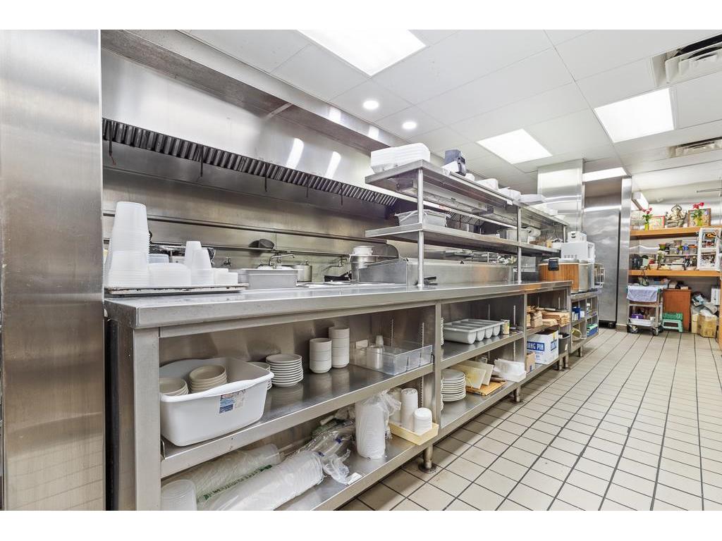 228 W Main Street Marshall MN 56258 6483718 image17