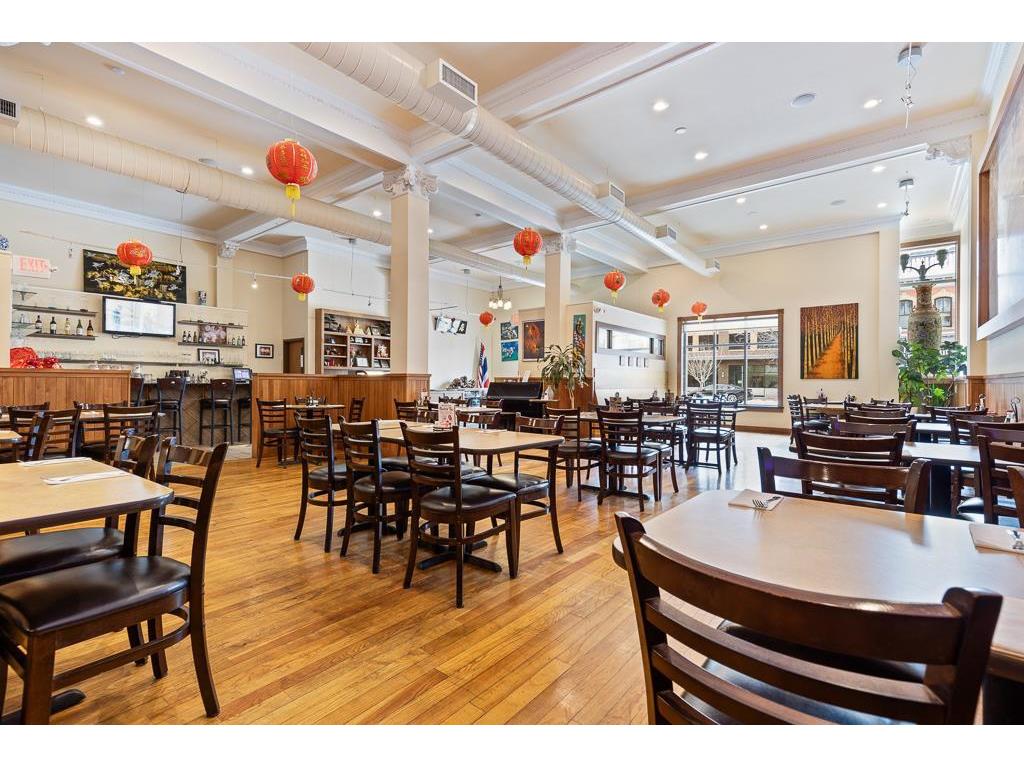 228 W Main Street Marshall MN 56258 6483718 image9