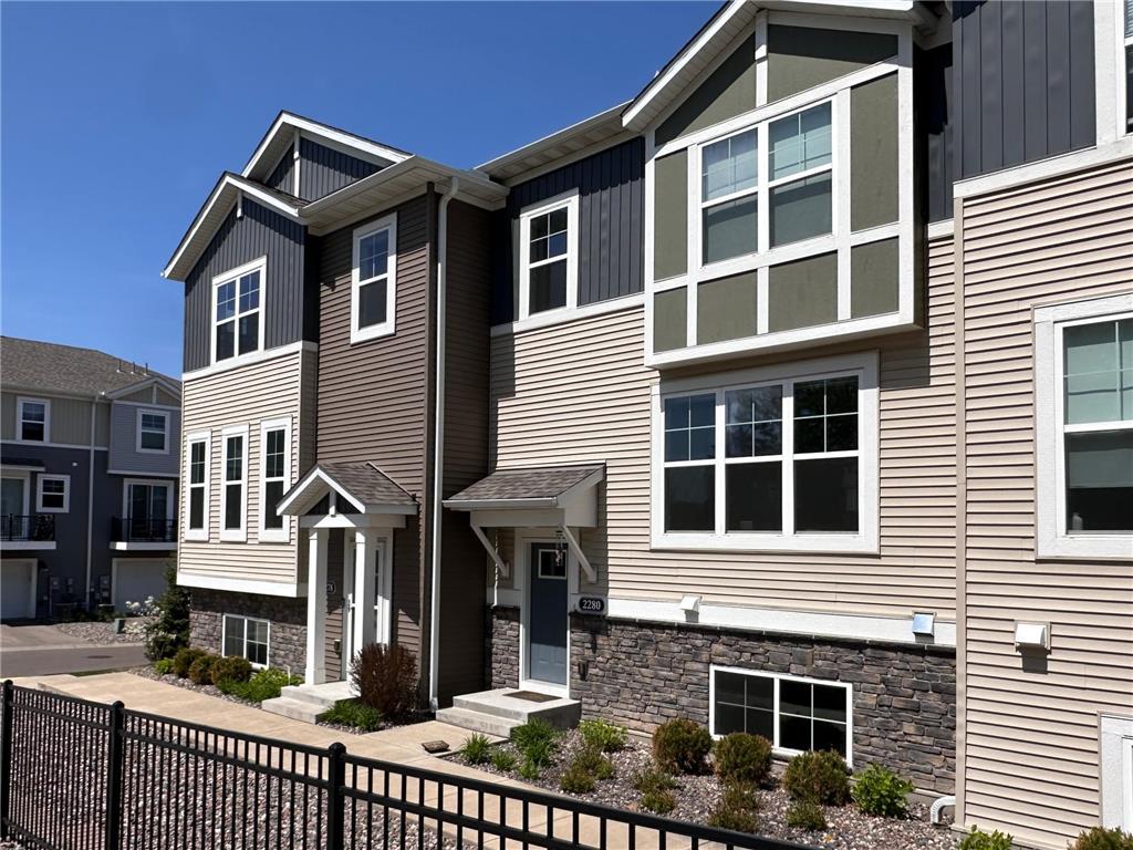 2280 Polar Way North Saint Paul MN 55109 7018879 image1