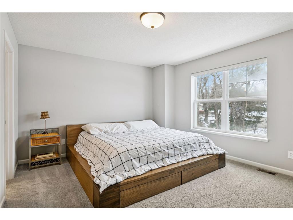 2280 Polar Way North Saint Paul MN 55109 7018879 image17