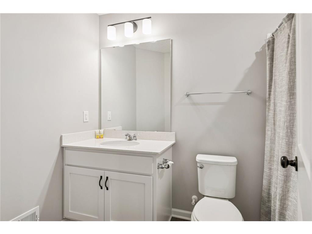 2280 Polar Way North Saint Paul MN 55109 7018879 image23