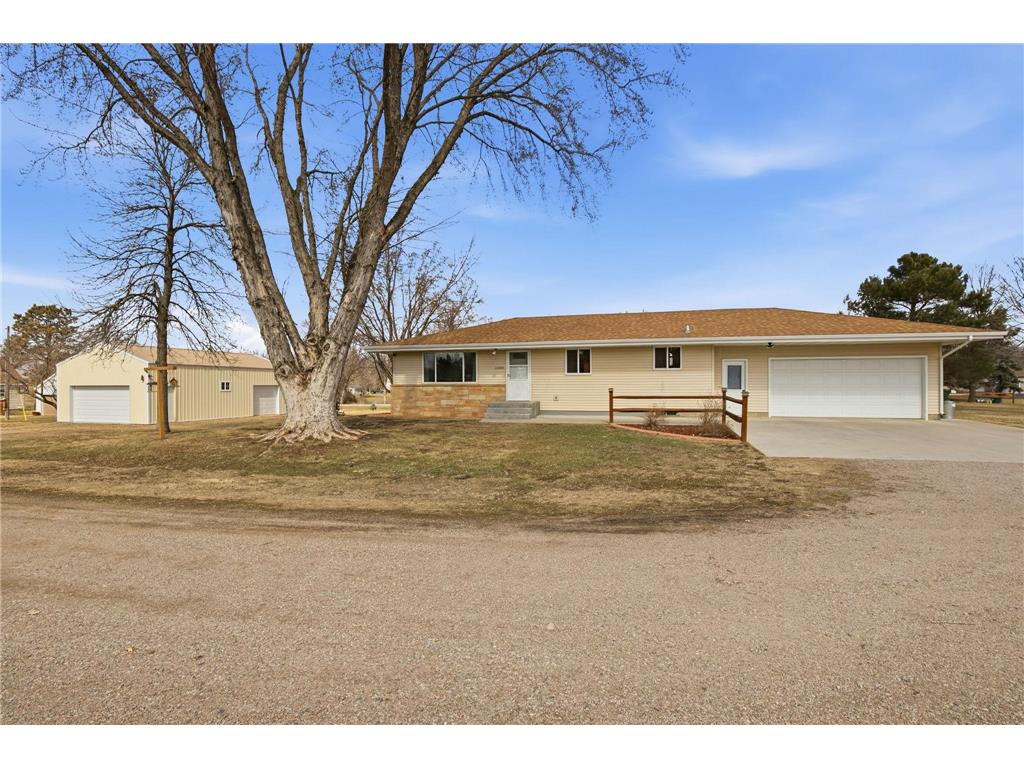 22800 State Highway 15 Saint Augusta MN 56301 7044078 image1