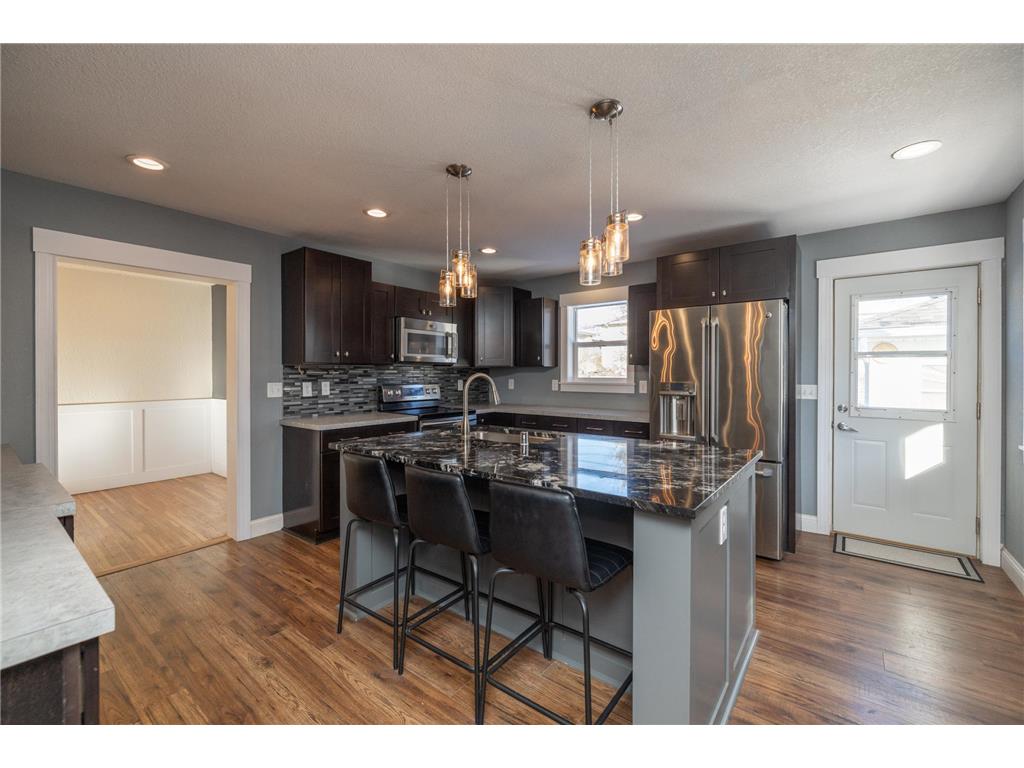 2281 Shawnee Drive North Saint Paul MN 55109 6641068 image1