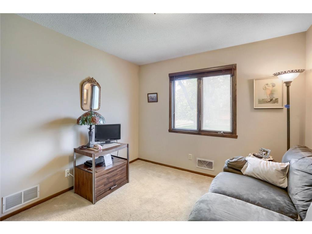 2284 Standridge Avenue Maplewood MN 55109 7088803 image18