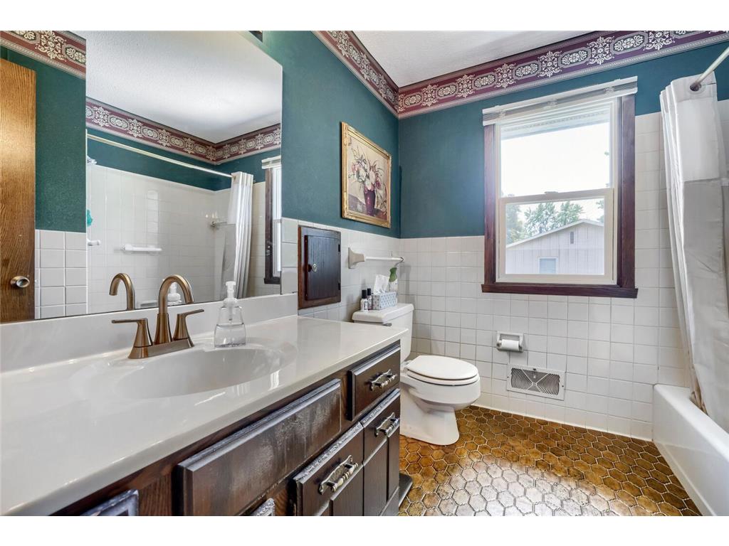 2284 Standridge Avenue Maplewood MN 55109 7088803 image22