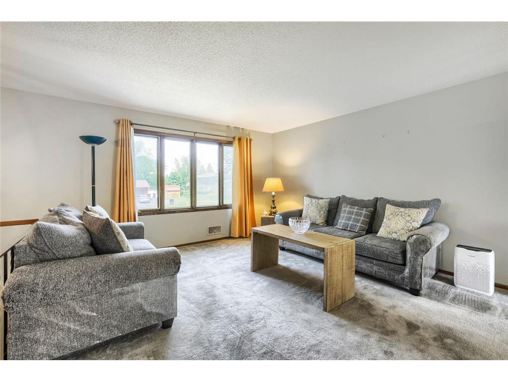 2284 Standridge Avenue Maplewood MN 55109 7088803 image3
