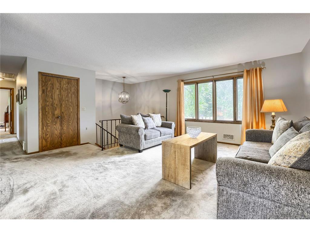 2284 Standridge Avenue Maplewood MN 55109 7088803 image4